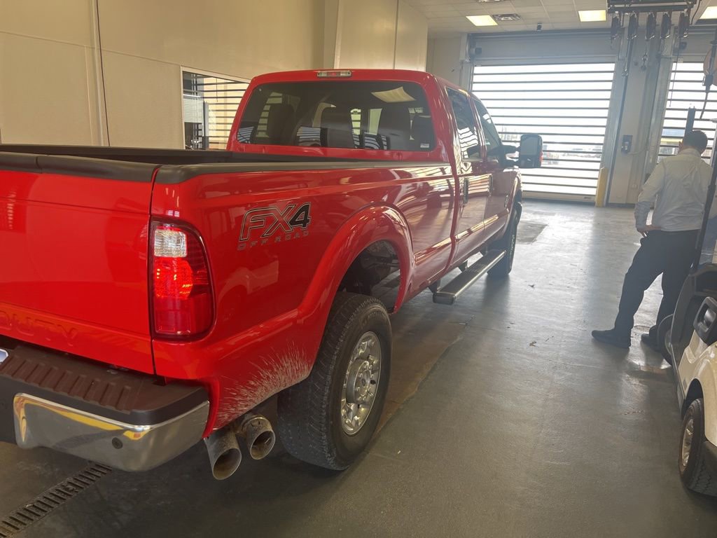 Used 2016 Ford F350 XLT w/ XLT Premium Package image 4