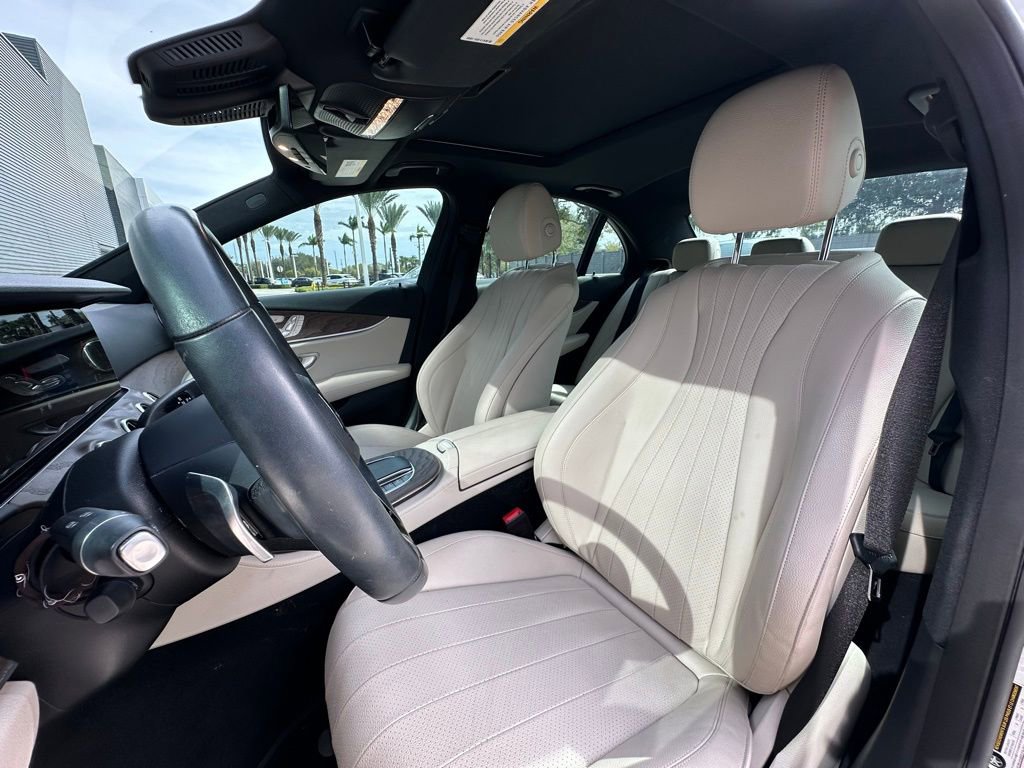 Used 2022 Mercedes-Benz E 350 Sedan image 5