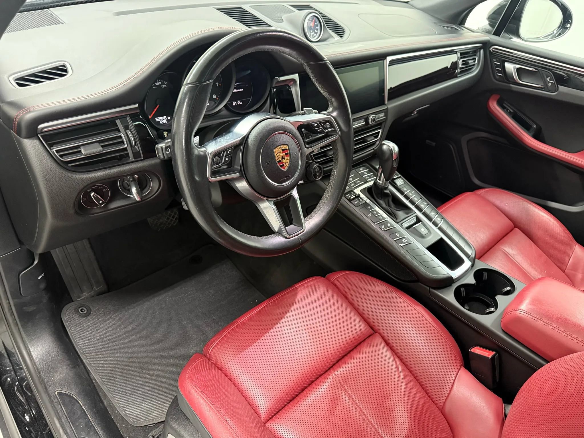 Used 2019 Porsche Macan Sport Edition image 9