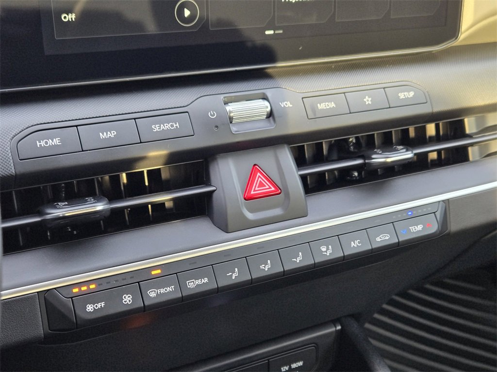 New 2025 Kia K4 LX image 14