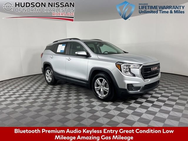 Used 2022 GMC Terrain SLE w/ Driver Convenience Package