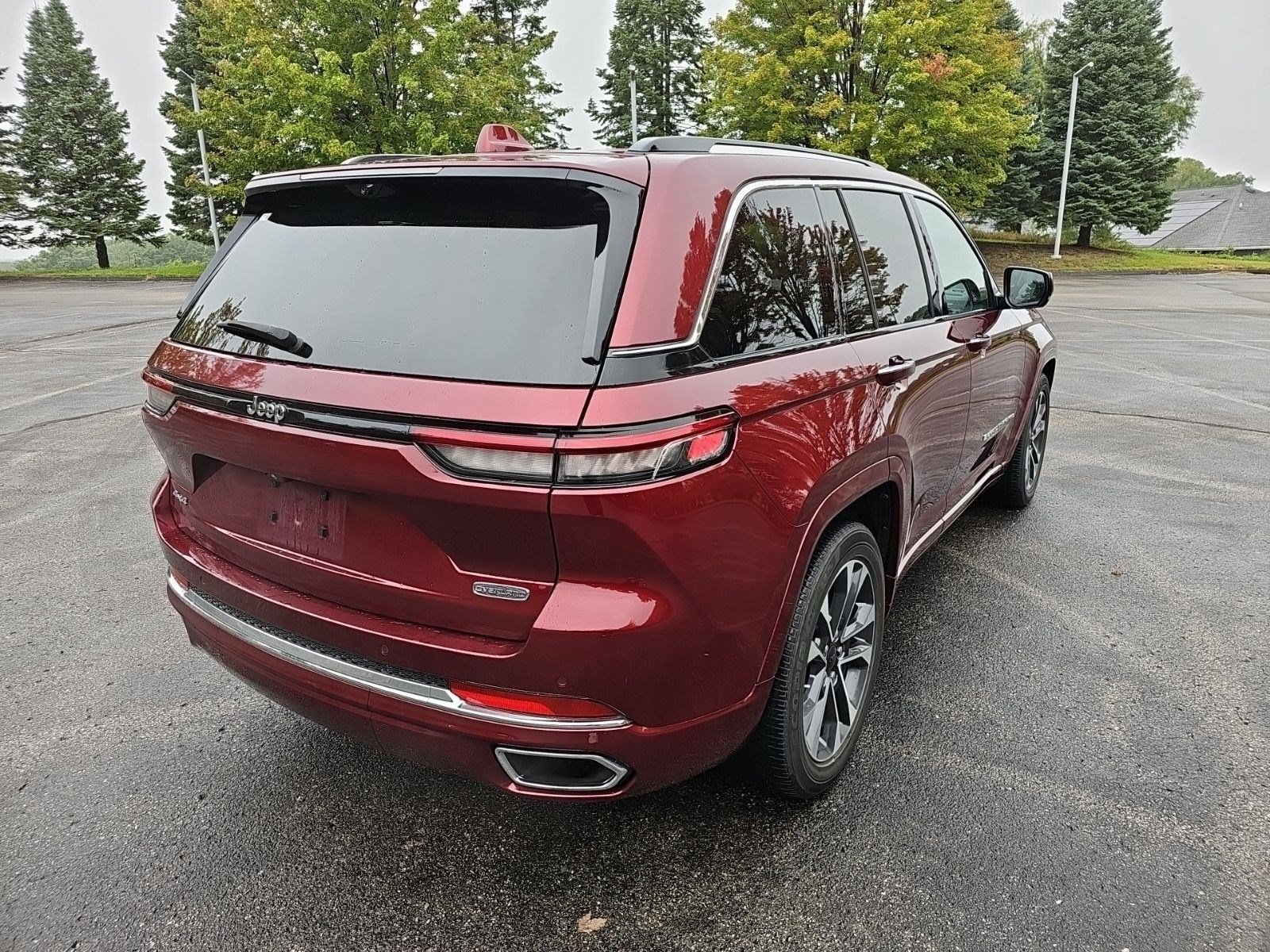 Used 2022 Jeep Grand Cherokee Overland w/ Adv Protech Group III AWD/4WD image 6