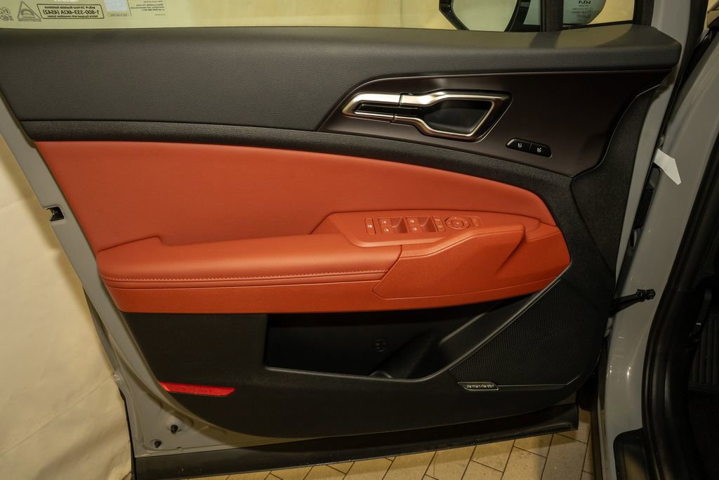New 2026 Kia Sportage SX FWD image 13