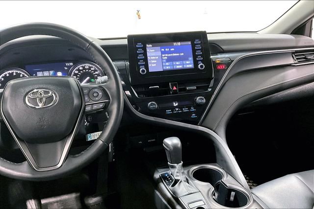 Used 2024 Toyota Camry SE image 9