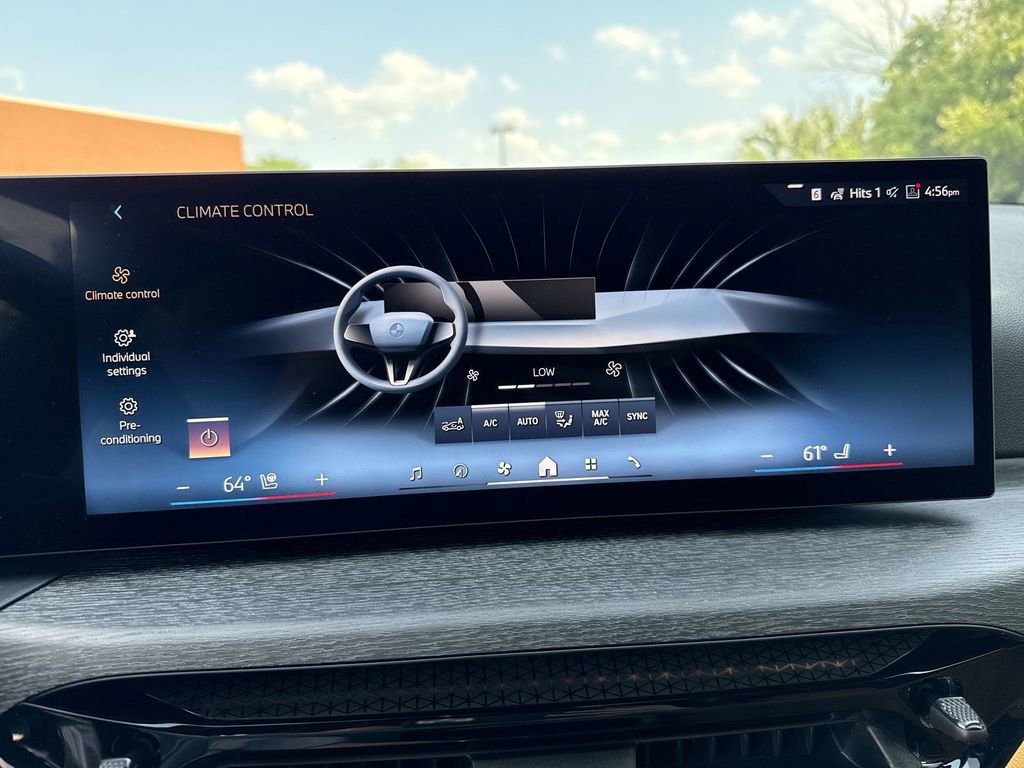 Used 2025 BMW 330i xDrive Sedan w/ Convenience Package image 20