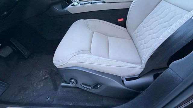 New 2026 Volvo XC90 B6 Plus w/ Protection Package Premier AWD/4WD image 10