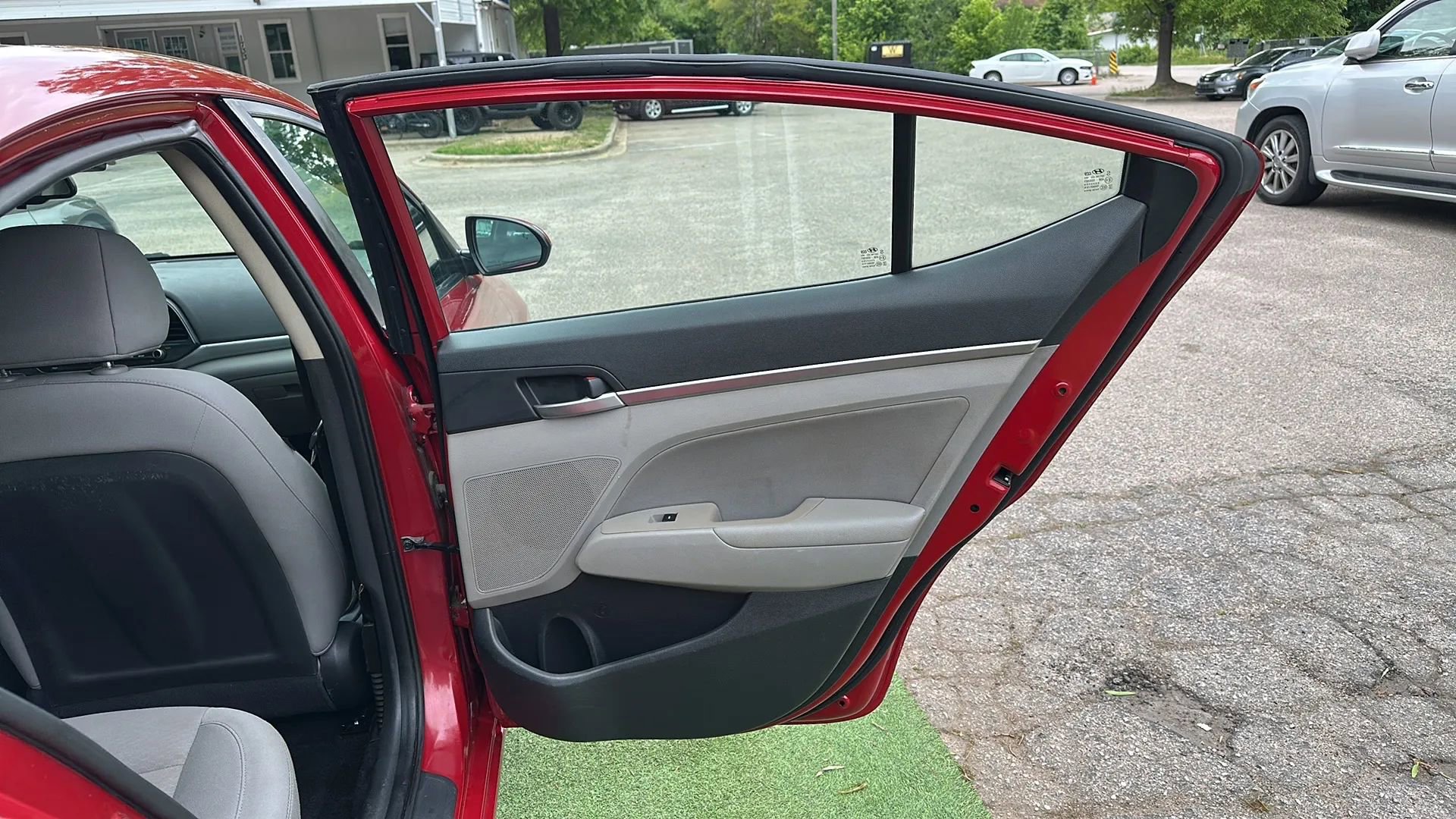 Used 2019 Hyundai Elantra Value Edition FWD image 19