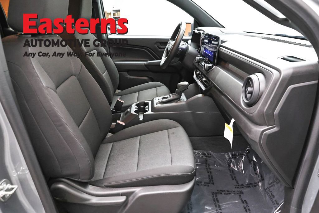 Used 2024 Chevrolet Colorado W/T image 23