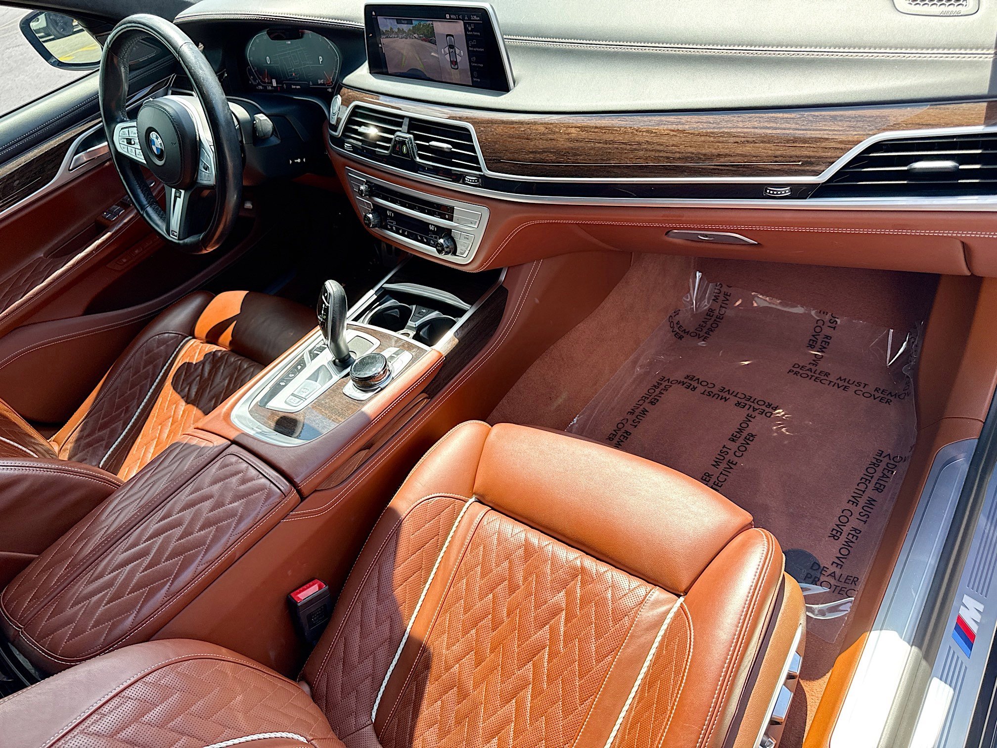 Used 2022 BMW 750i xDrive w/ Executive Package AWD/4WD image 14