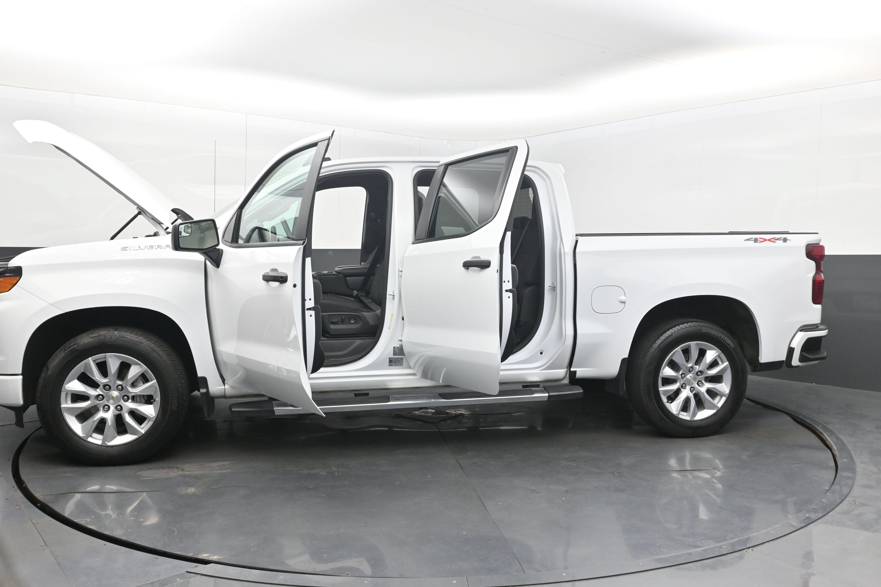 Used 2024 Chevrolet Silverado 1500 Custom AWD/4WD image 38