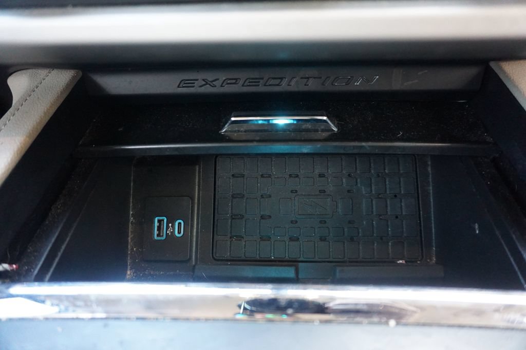 Used 2022 Ford Expedition Max XLT AWD/4WD image 13