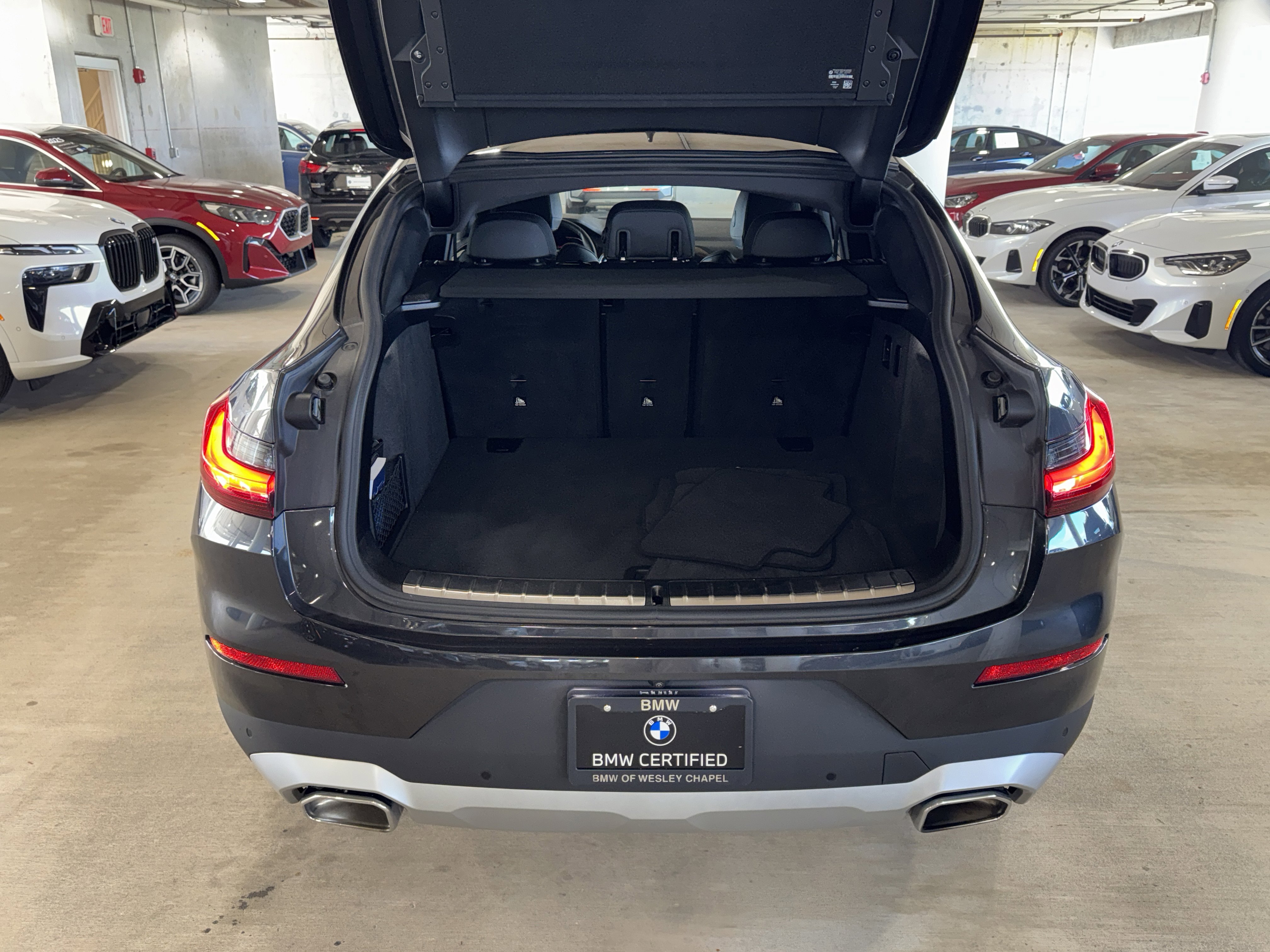 Used 2025 BMW X4 xDrive30i AWD/4WD image 13
