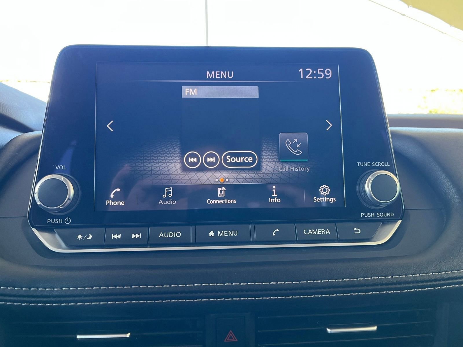 Used 2023 Nissan Rogue S image 21