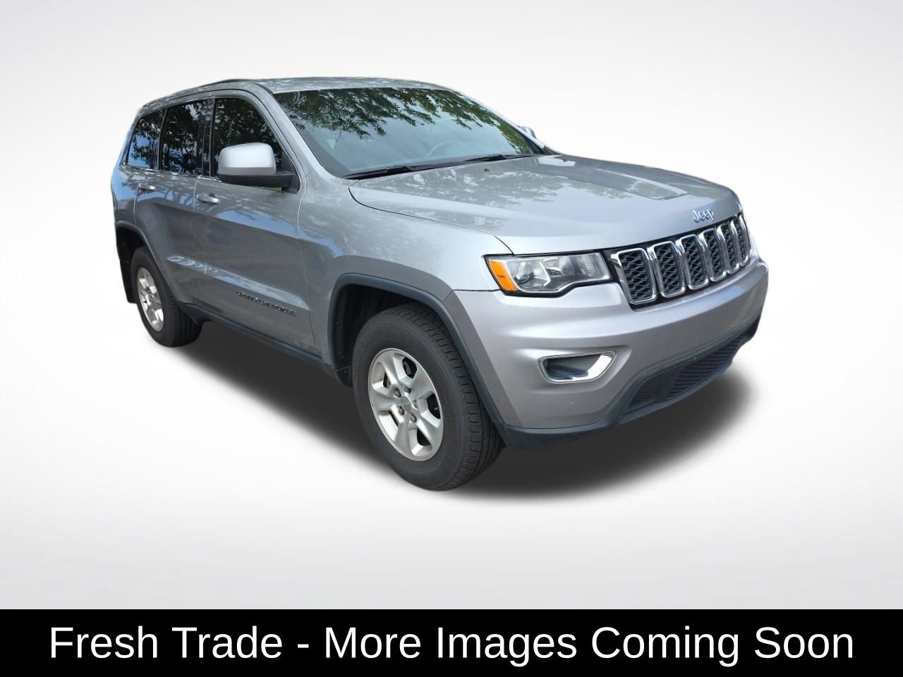 Used 2017 Jeep Grand Cherokee Laredo AWD/4WD 360° Tour
