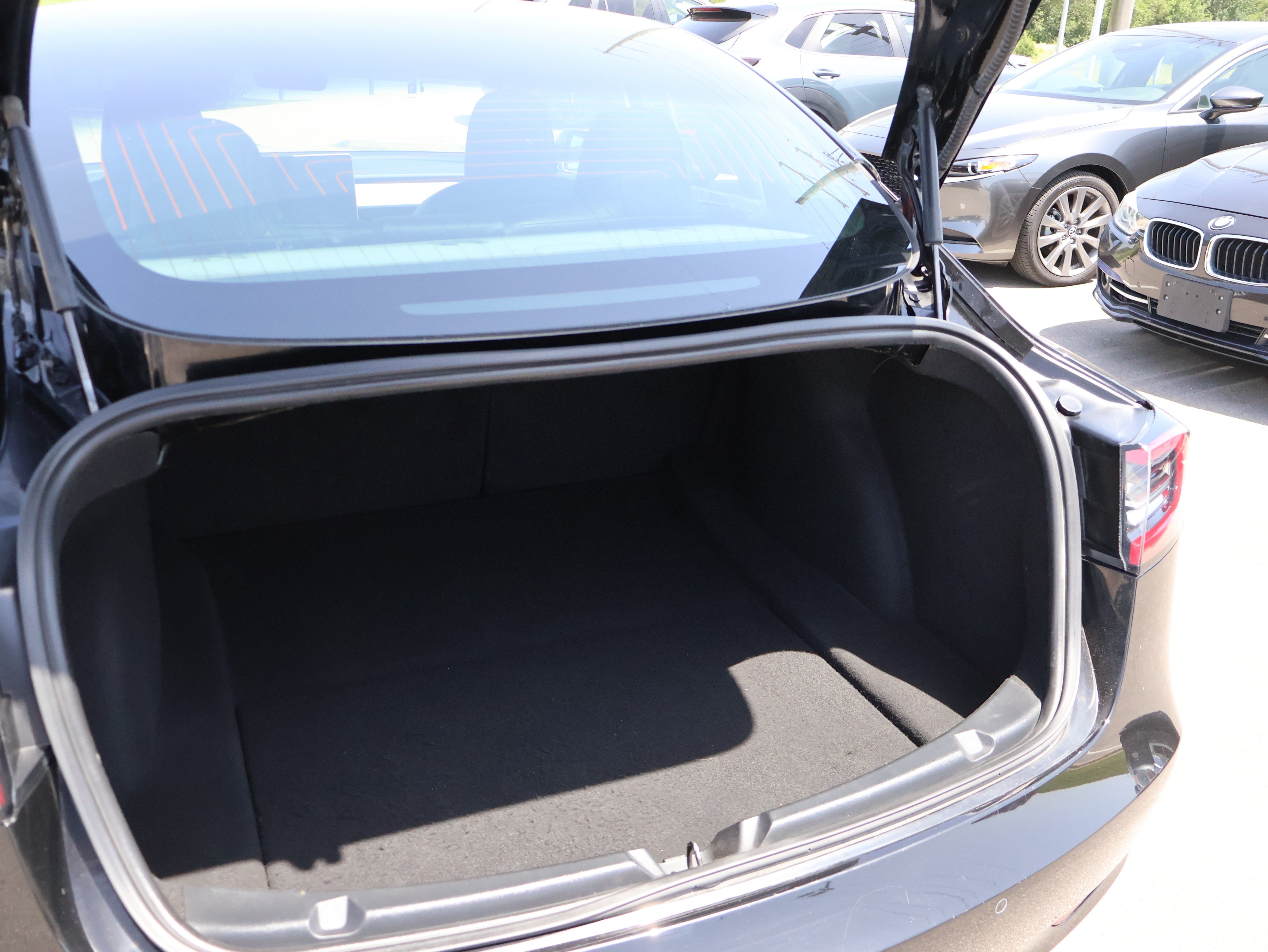 Used 2018 Tesla Model 3 Mid Range RWD image 14