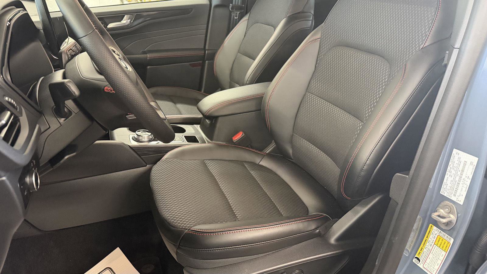 New 2026 Ford Escape ST-Line w/ Tech Pack #1 image 12