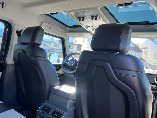 Used 2025 INEOS Grenadier image 33