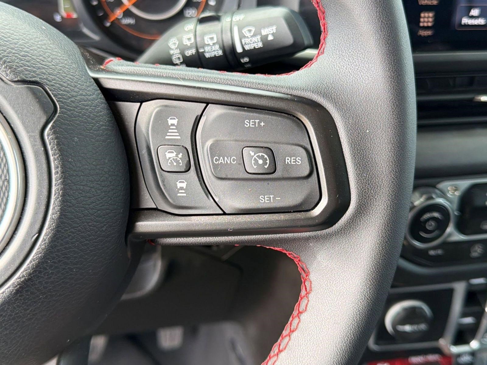 Used 2025 Jeep Wrangler Unlimited Rubicon image 28