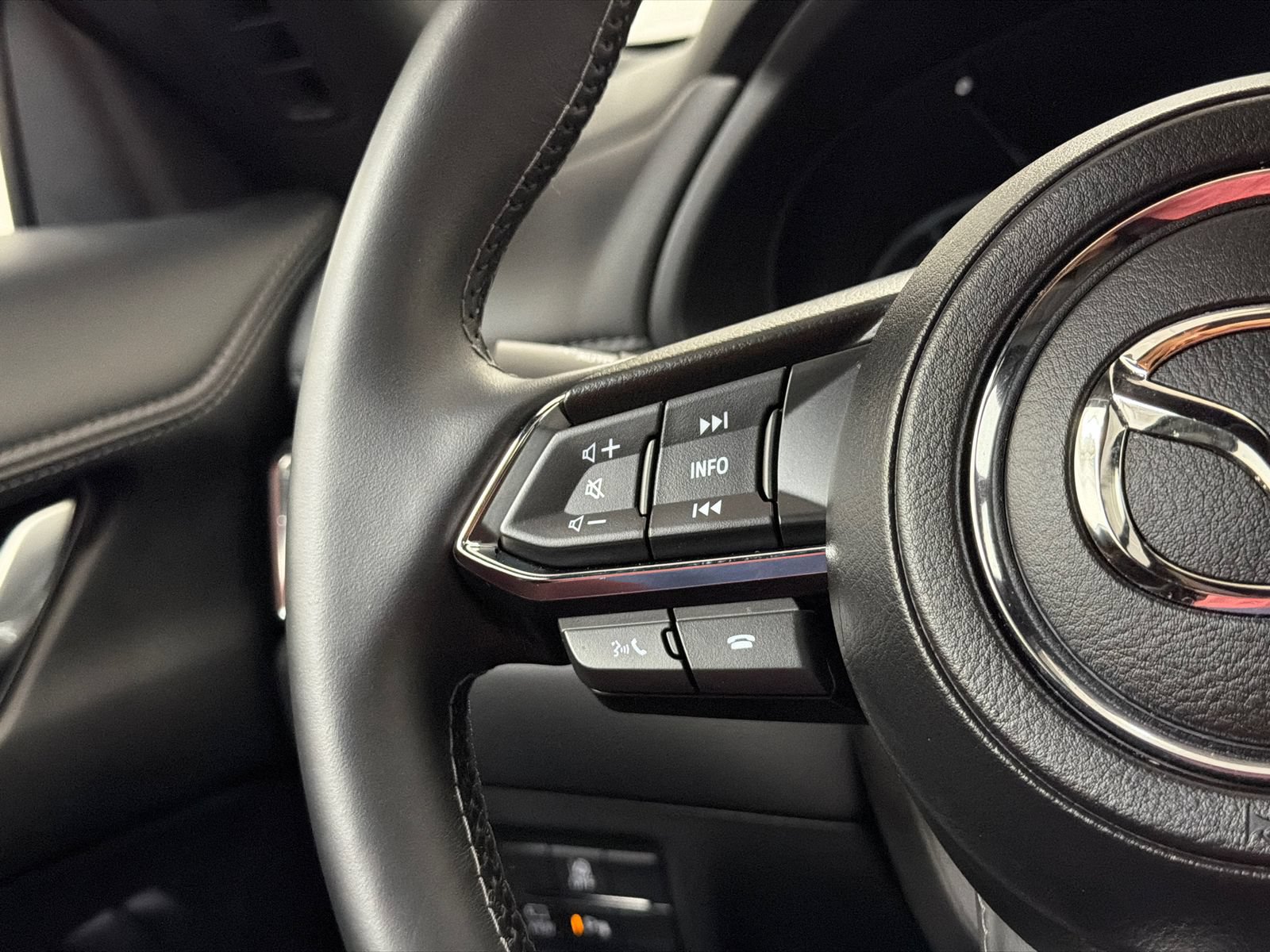 Certified 2025 MAZDA CX-5 Signature AWD/4WD image 22