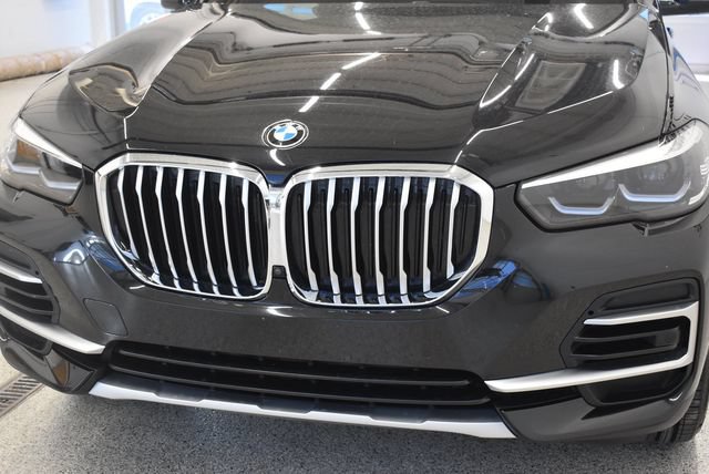Used 2023 BMW X5 xDrive40i w/ Premium Package AWD/4WD image 14