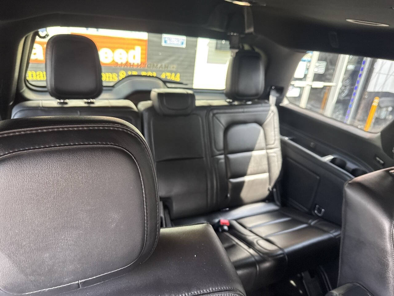Used 2018 Lincoln Navigator Select w/ Technology Package AWD/4WD image 11