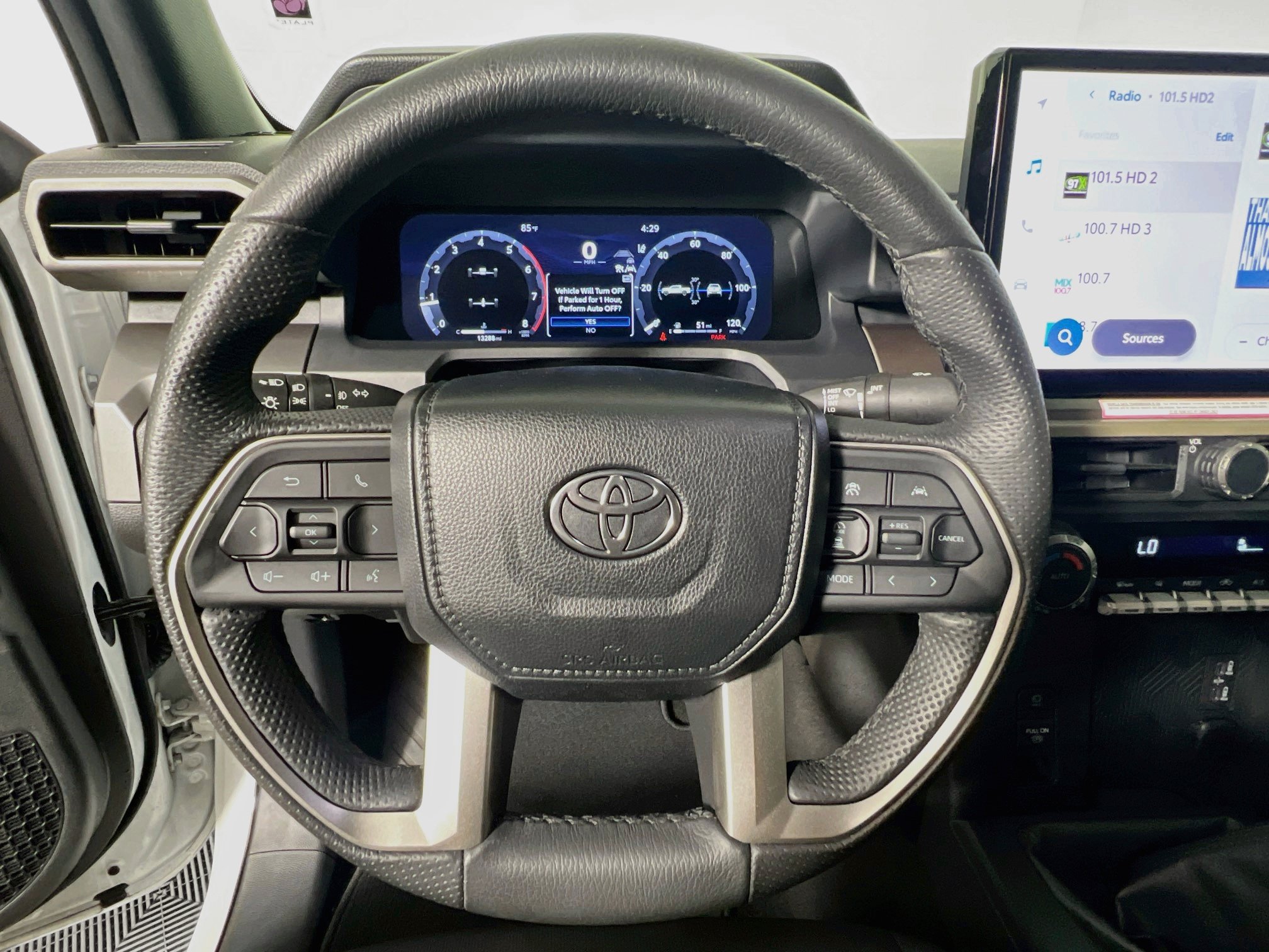 Used 2024 Toyota Tacoma TRD Sport AWD/4WD image 17
