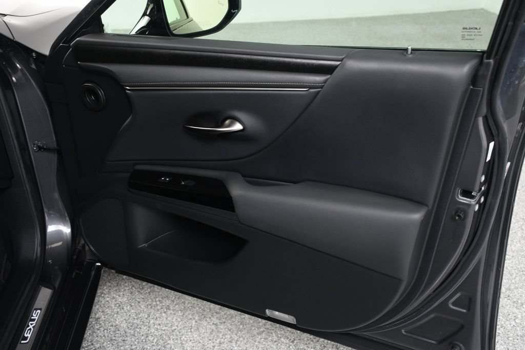 Used 2022 Lexus ES 350 w/ Premium Package FWD image 22