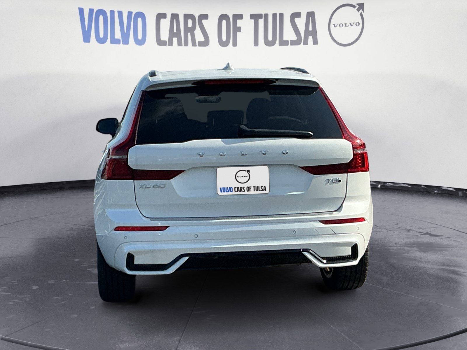 New 2026 Volvo XC60 T8 Plus w/ Protection Package Premier AWD/4WD image 4