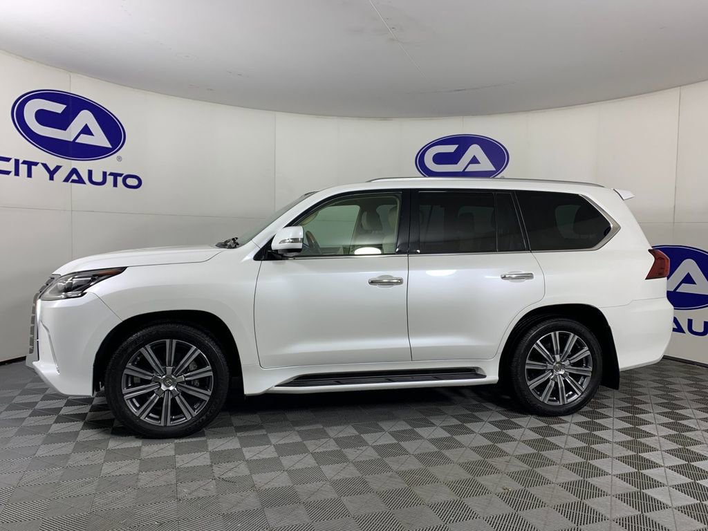 Used 2016 Lexus LX 570 4WD w/ Luxury Package image 6