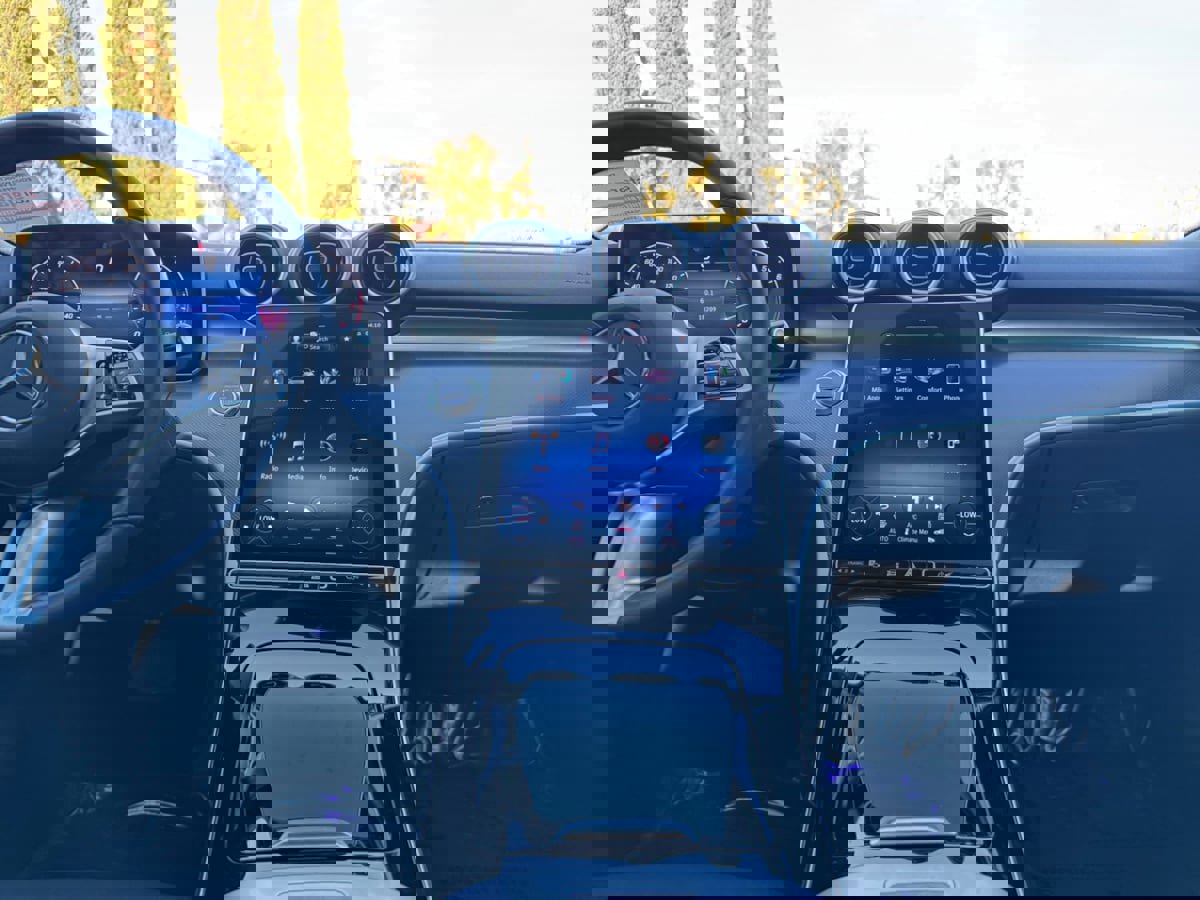 Used 2024 Mercedes-Benz C 300 Sedan image 15