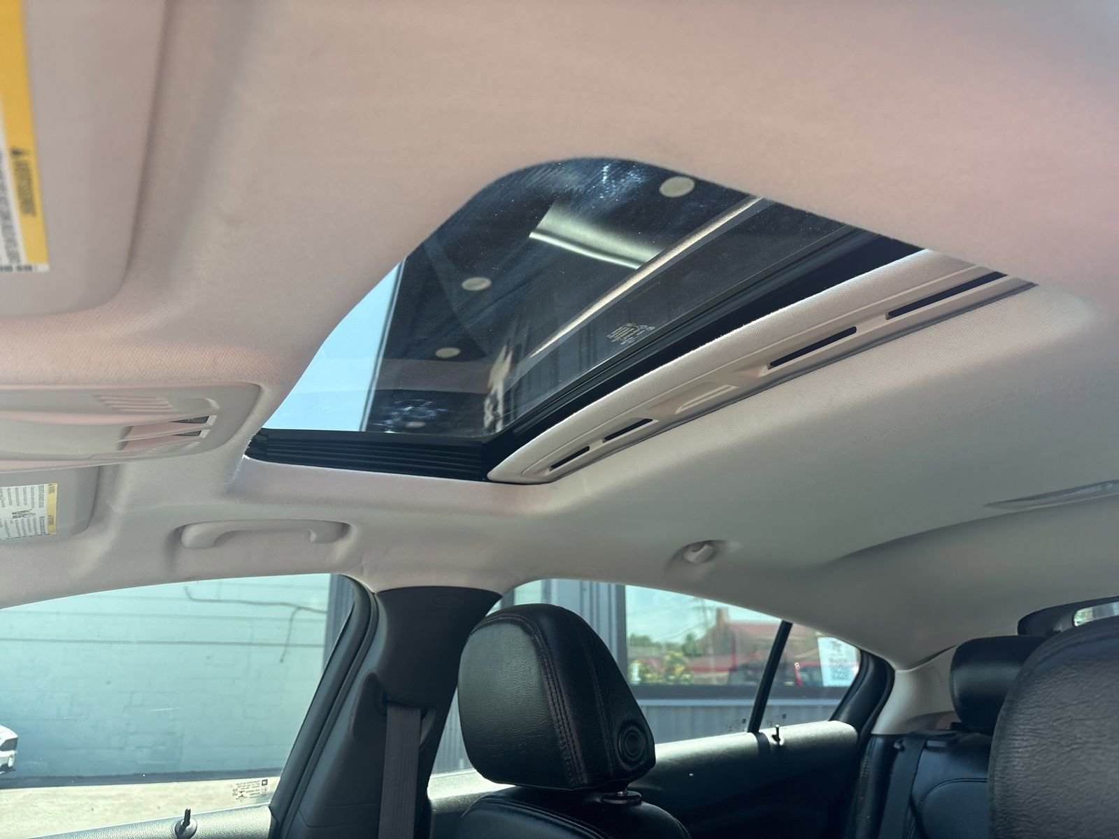 Used 2018 Chevrolet Cruze LT w/ Sun And Sound Package FWD image 12