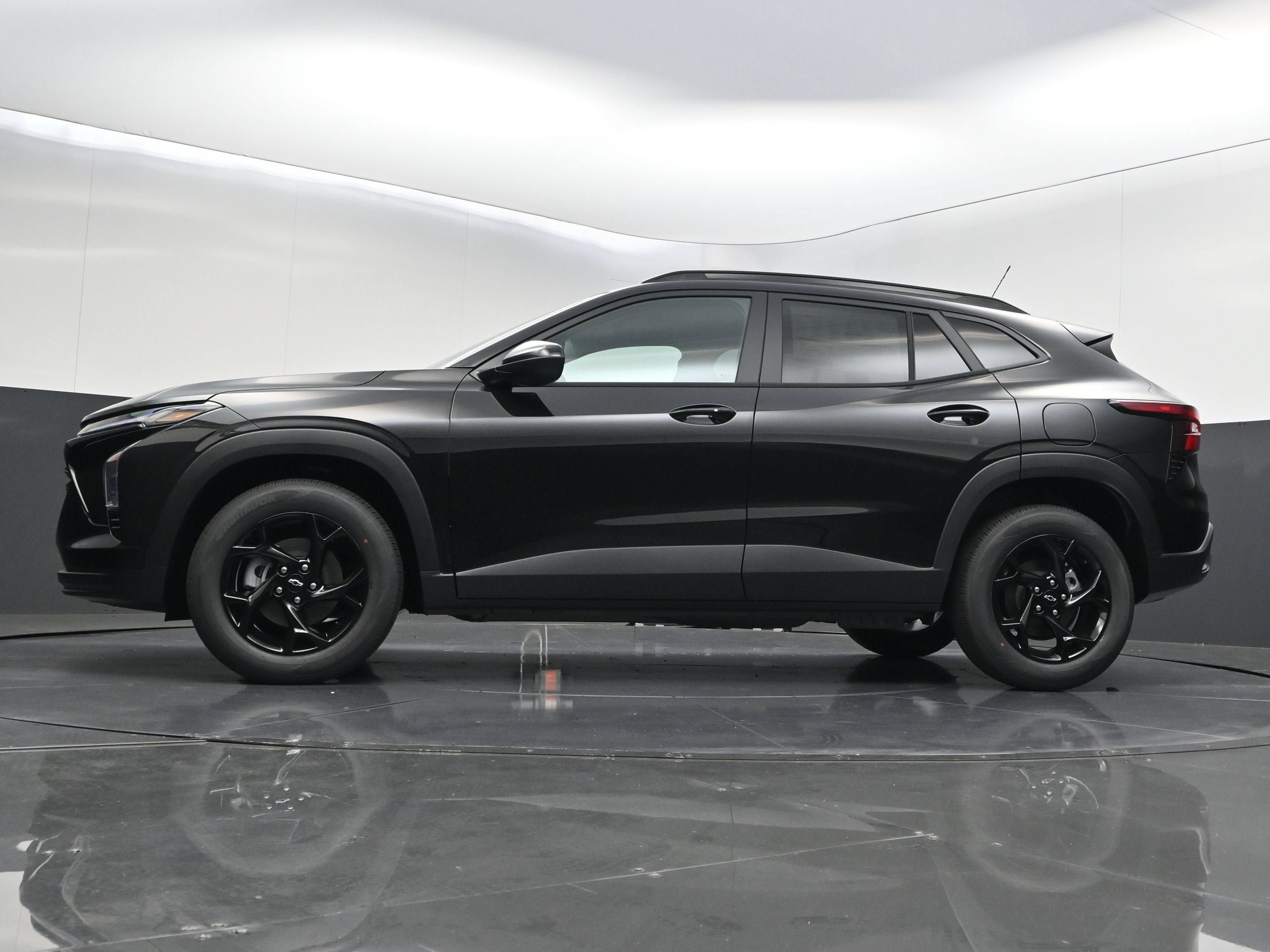 New 2026 Chevrolet Trax LT w/ Sunroof Package FWD image 41