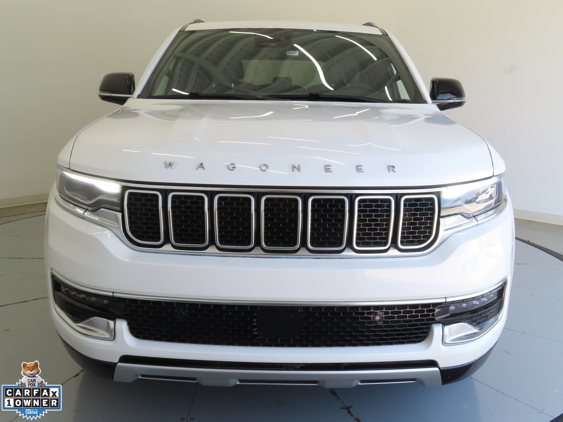 Used 2024 Jeep Wagoneer Series II w/ Flexible Seating Group RWD image 9