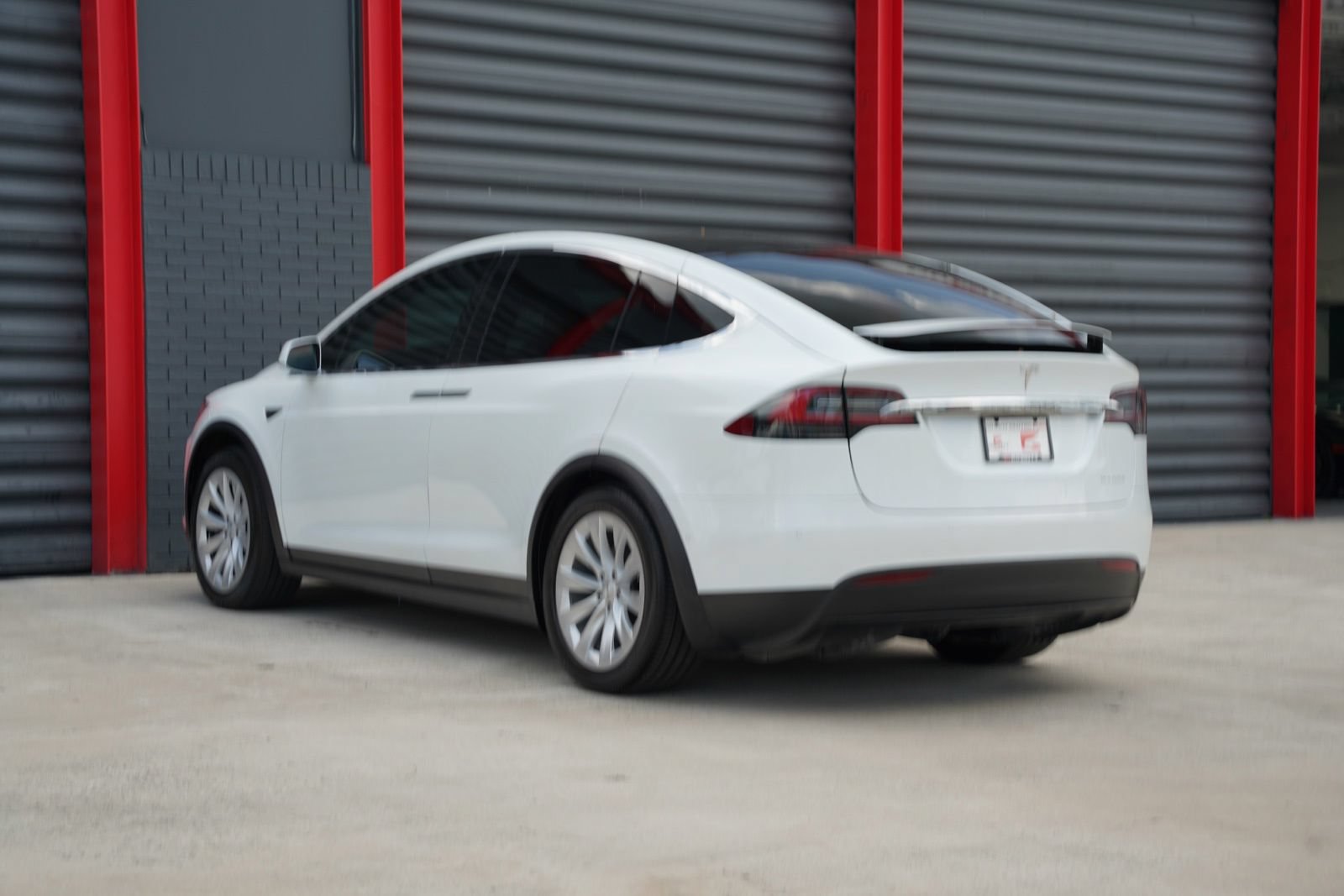 Used 2020 Tesla Model X Long Range AWD/4WD image 13