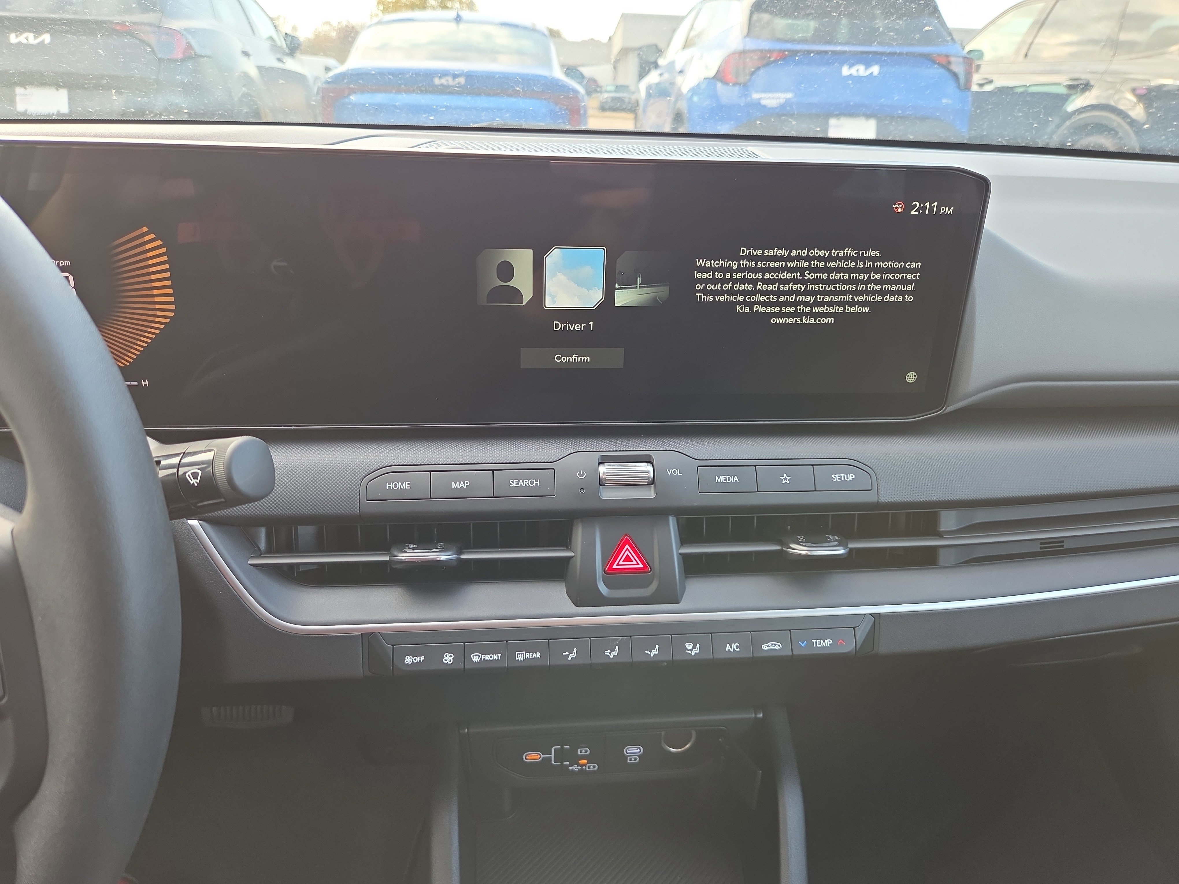 New 2025 Kia K4 LXS image 10