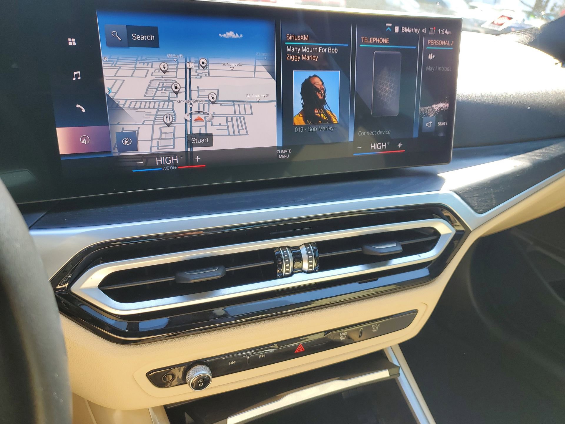 Used 2023 BMW 330e w/ Driving Assistance Package image 25