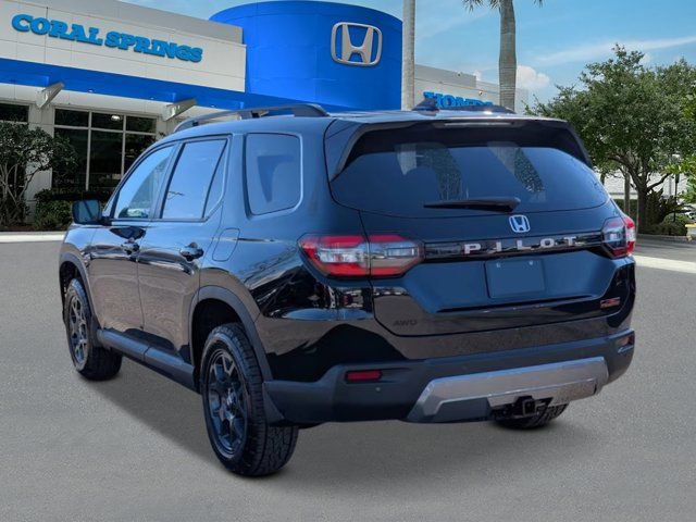 New 2026 Honda Pilot TrailSport image 3