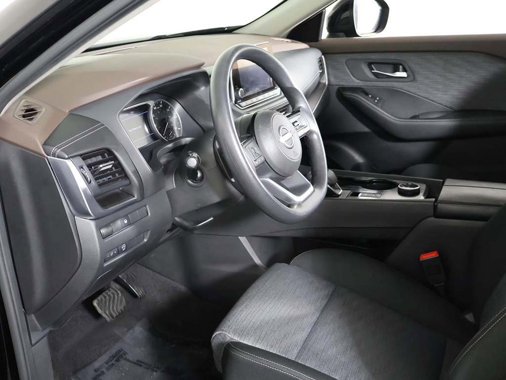 Used 2023 Nissan Rogue SV image 20