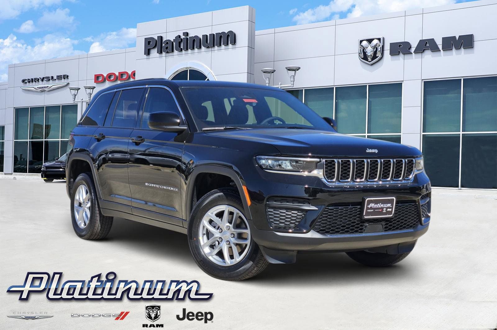 New 2026 Jeep Grand Cherokee Laredo