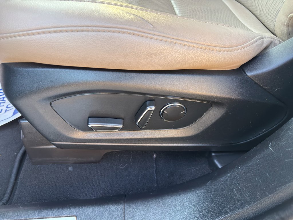 Used 2020 Ford Explorer Limited image 11