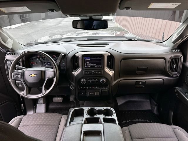Used 2024 Chevrolet Silverado 2500 Custom w/ Custom Value Package image 18