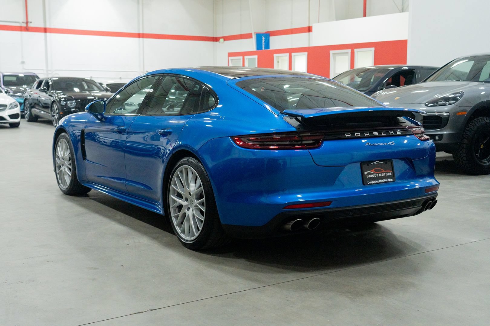 Used 2017 Porsche Panamera 4S AWD/4WD image 4