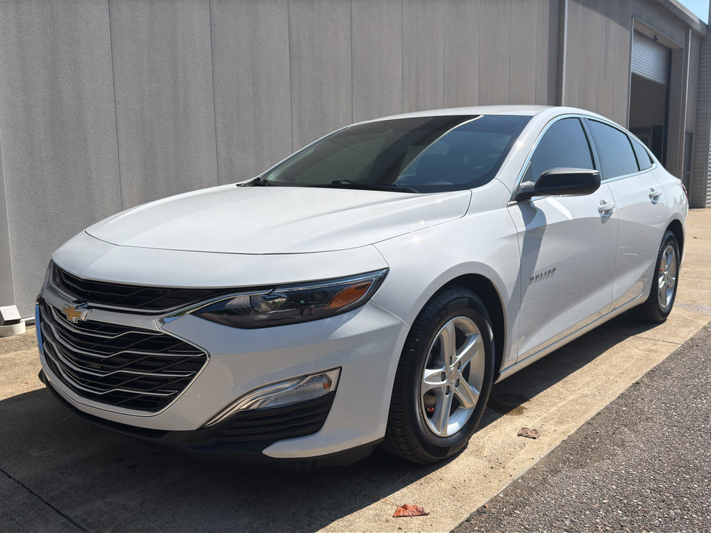 Used 2023 Chevrolet Malibu LS FWD image 8