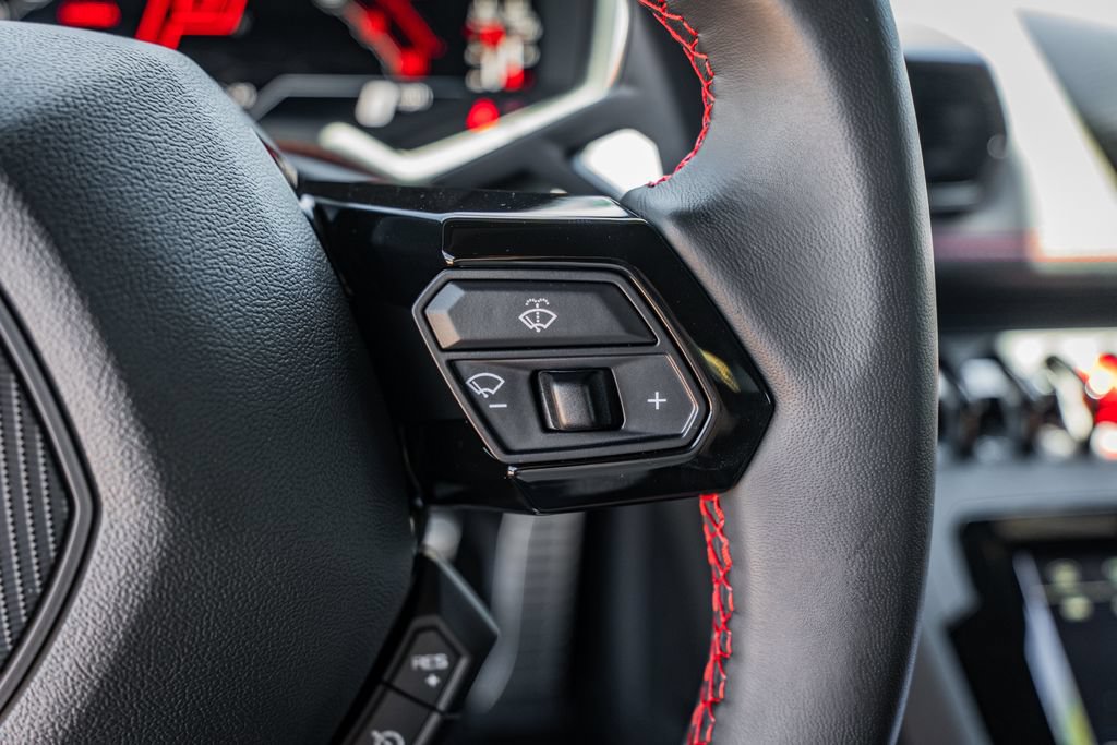 Used 2024 Lamborghini Huracan EVO AWD/4WD image 24