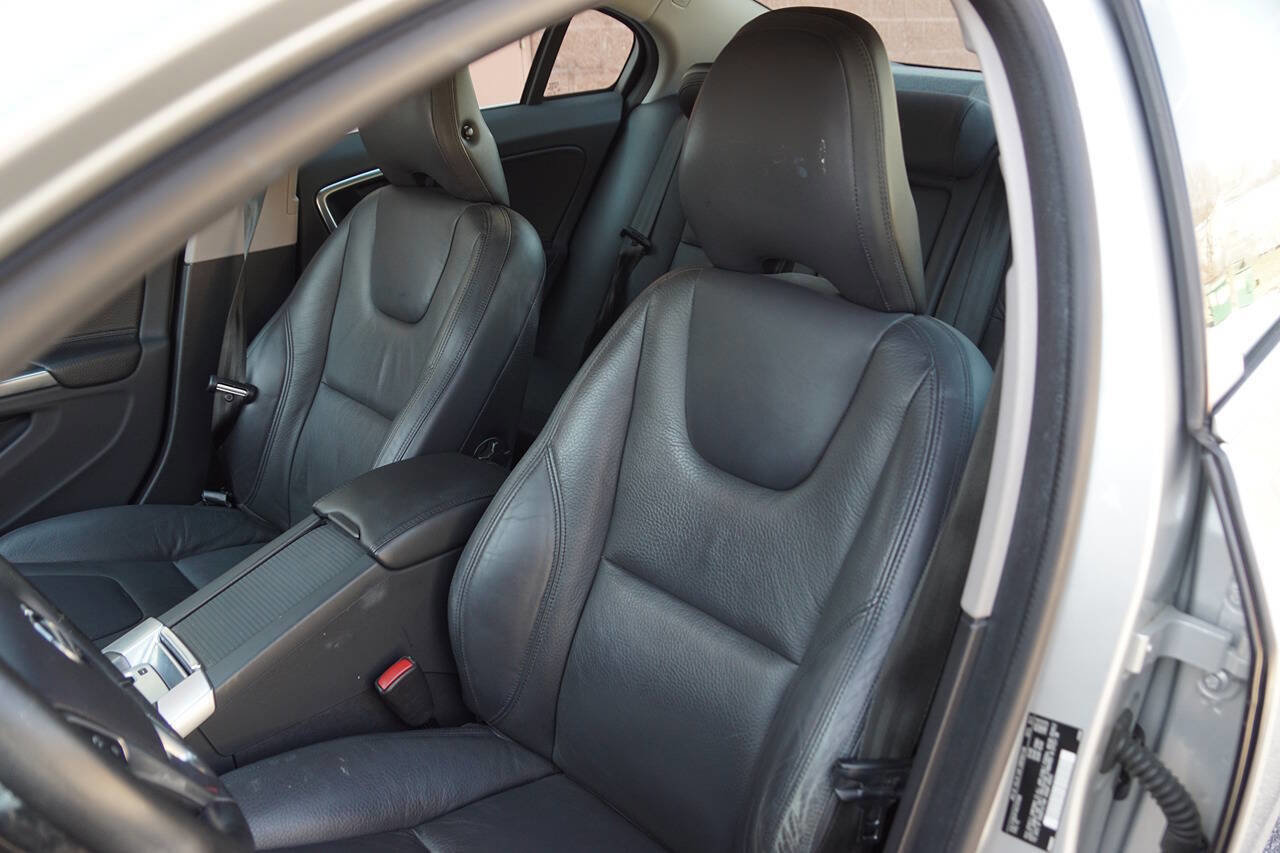 Used 2012 Volvo S60 T5 image 21