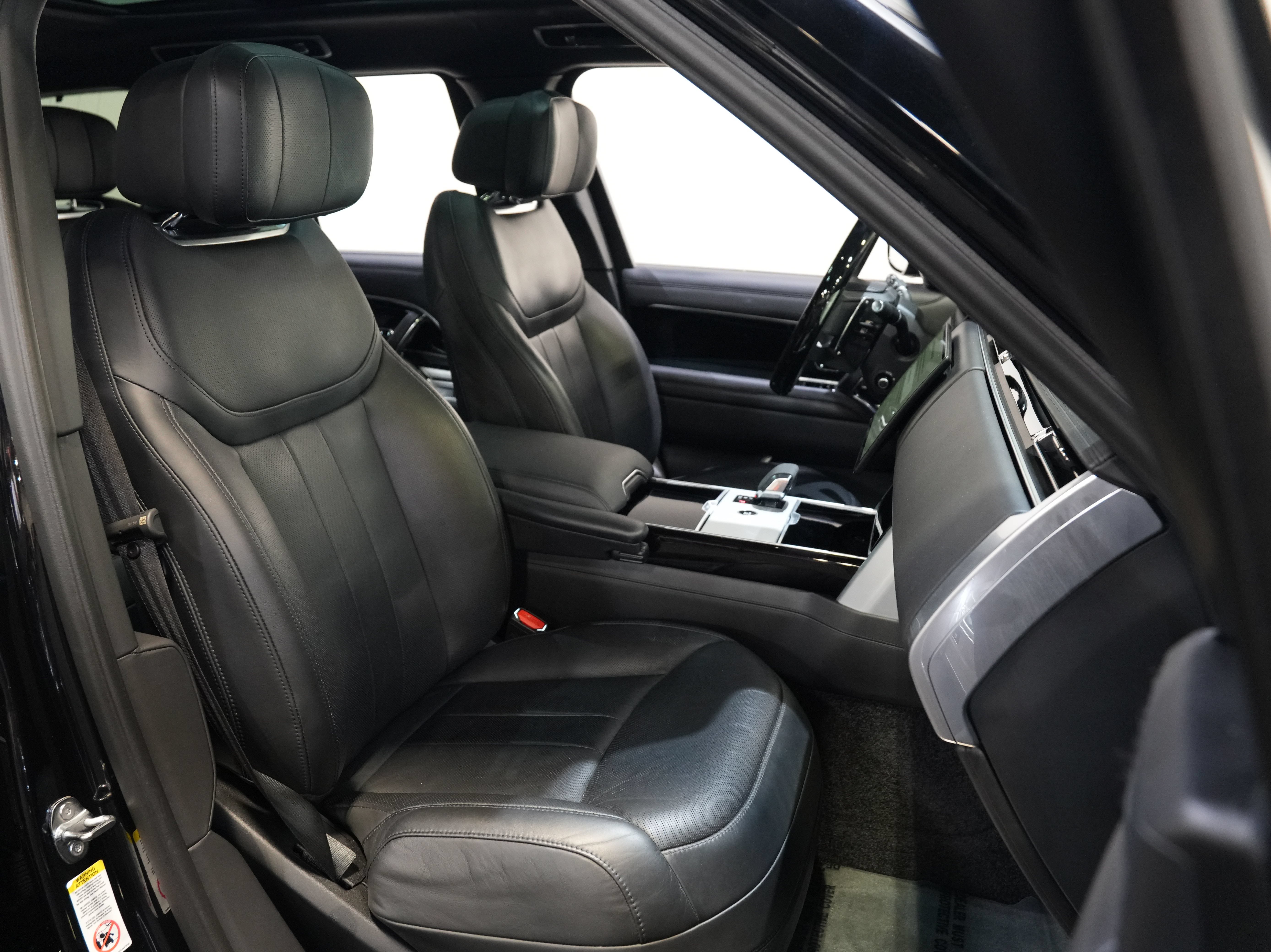 Used 2024 Land Rover Range Rover Autobiography AWD/4WD image 30