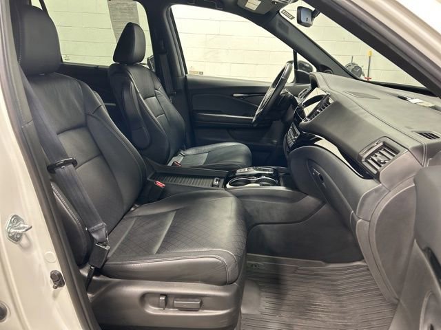 Used 2022 Honda Passport Elite image 14