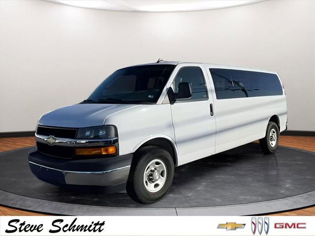 Used 2020 Chevrolet Express 3500 LT w/ LT Preferred Equipment Group image 4