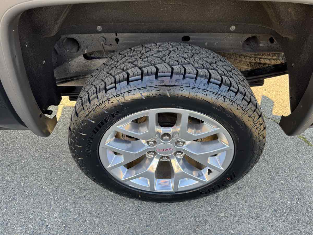 Used 2015 GMC Sierra 1500 SLT w/ SLT Crew Cab Value Package image 37