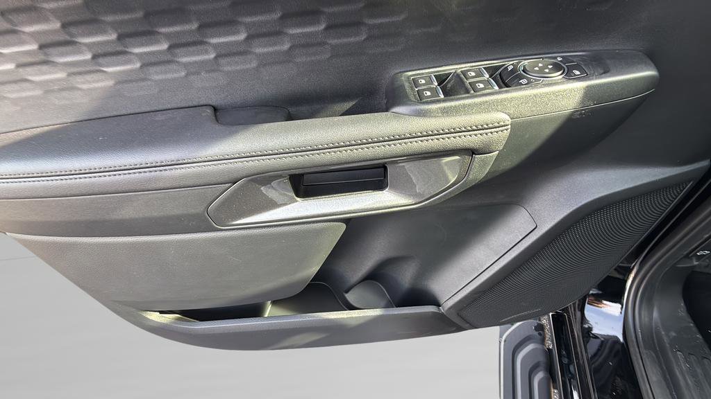 New 2025 Ford Ranger XLT w/ Equipment Group 301A High image 15